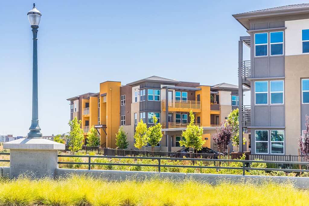 Exterior buildings at The Braydon Apartments in Napa CA